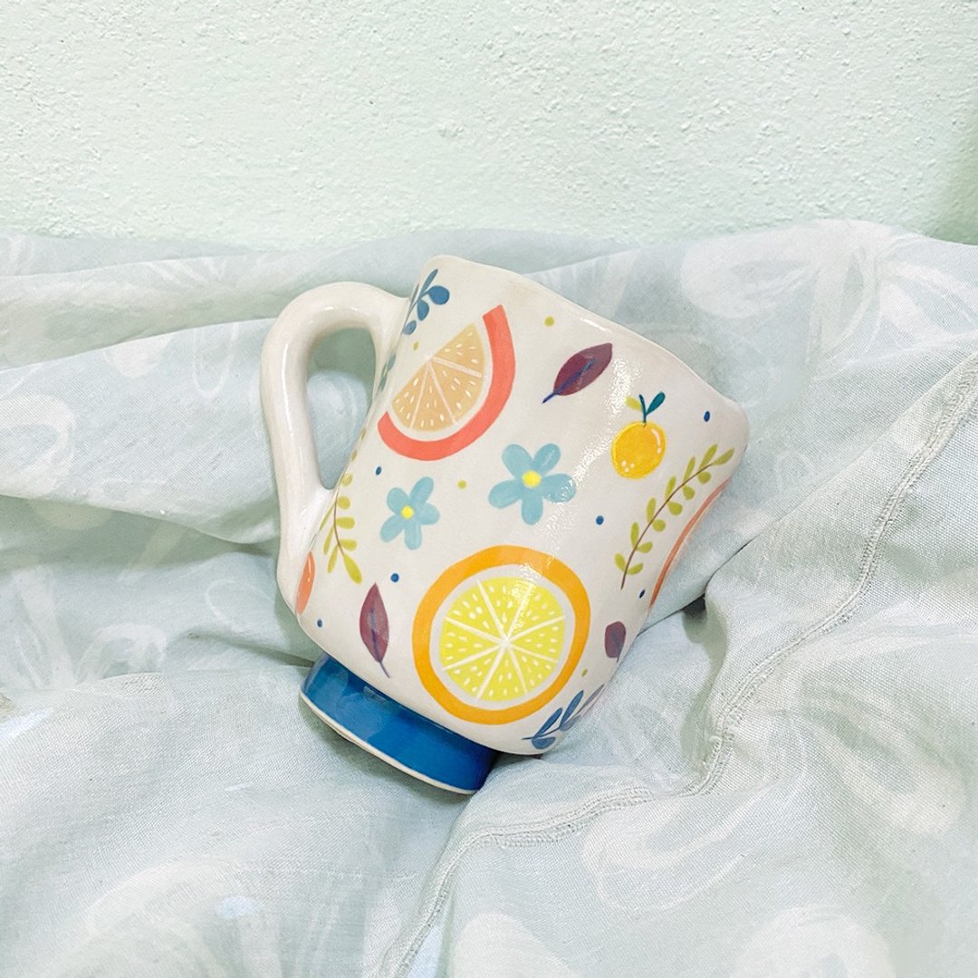 HAND-MADE Grapefruit orange Mug - 咖啡杯/马克杯 - 陶 