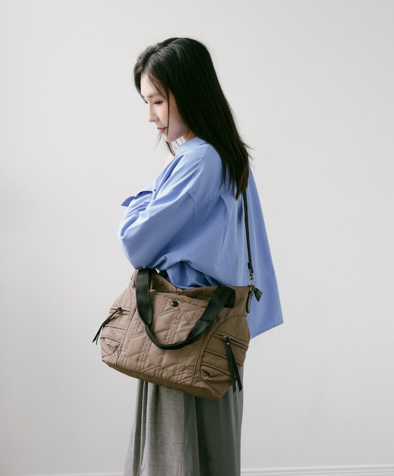 supportingrole 蓬松弧线斜肩后背手提3用托特包 咖啡 - 手提包/手提袋 - 其他人造纤维 咖啡色