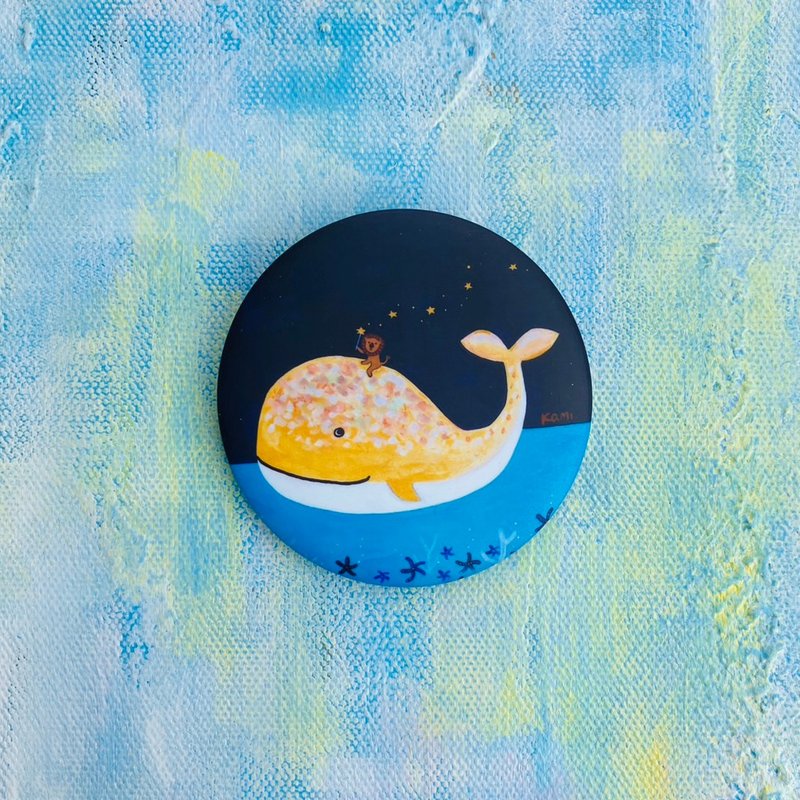 插画雾面大胸章-大头狮梦想的星星和鲸鱼 - 胸针 - 其他材质 多色