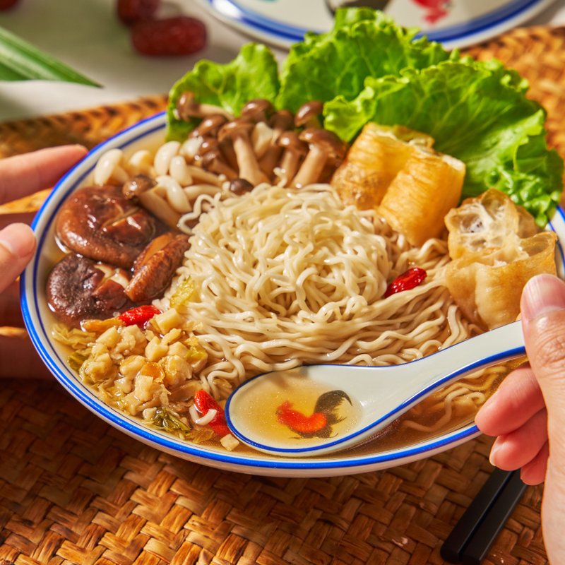 【 热浪岛 X 阿玛干面 】肉骨茶炖汤面－3入/袋 (全素) - 面/面线/米粉 - 新鲜食材 咖啡色