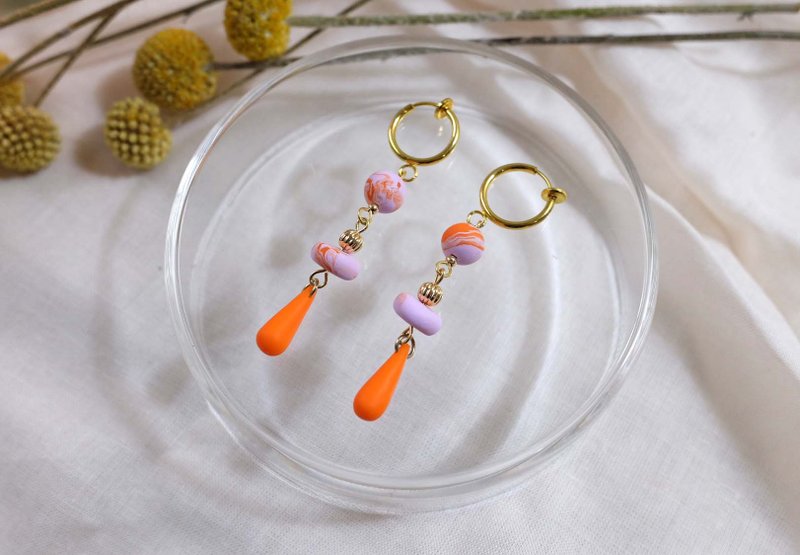 金绣球-软陶耳环 - 耳环/耳夹 - 陶 橘色