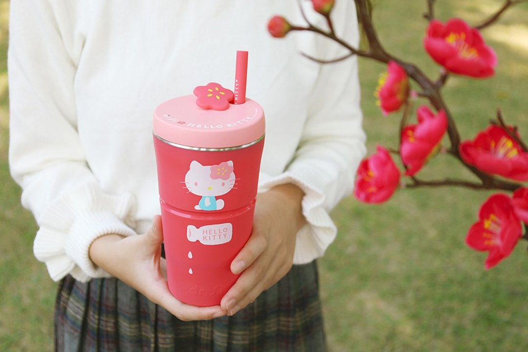 【 Hello Kitty 梅花巧力杯】折叠硅胶 环保杯 随行杯 三丽鸥 - 其他杯子 - 硅胶 红色