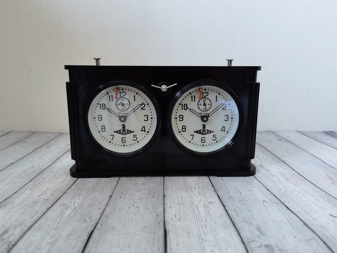 Vintage CHESS Tournament CLOCK JANTAR OCHZ Soviet Russia USSR carbolite rare - 时钟/闹钟 - 其他材质 黑色
