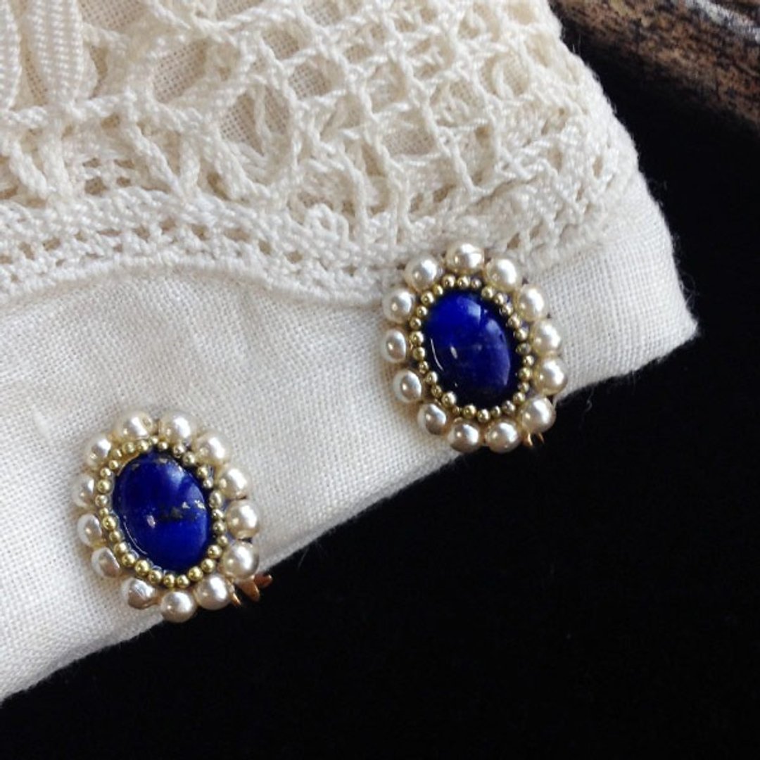 16kgp Lapis lazuli AAA - × Czech Grass pearl oval ear clip * ear notch - 耳环/耳夹 - 宝石 蓝色