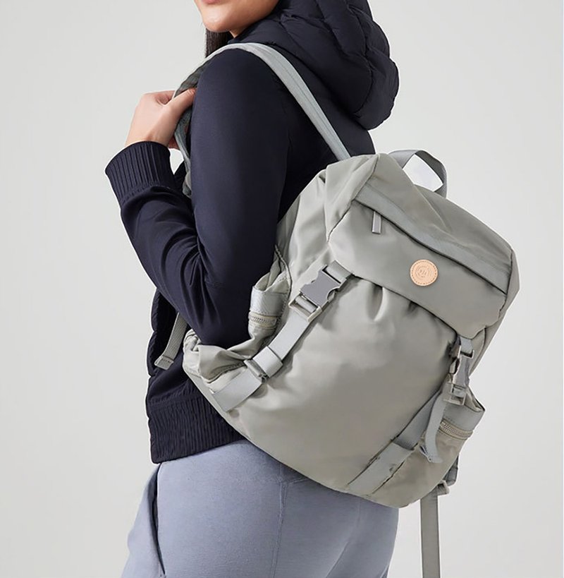 图集 参数 大容量男女同款休闲通勤运动双肩包防水耐磨户外骑 - 侧背包/斜挎包 - 真皮 多色