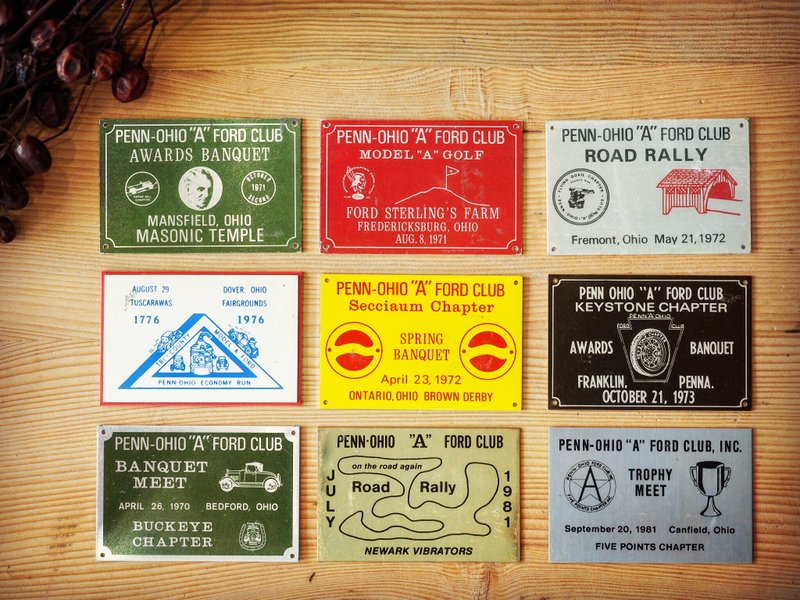 美国早期1950至1990年代古董车俱乐部金属纪念小铁牌 （180元／片，下订请备注编号）（J） - 摆饰 - 其他金属 多色