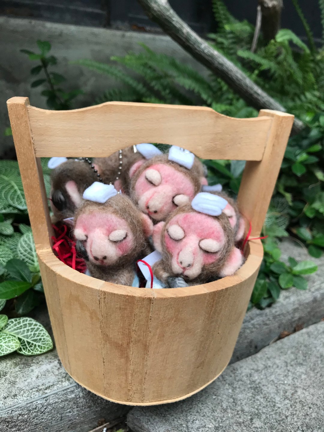 史葳小姐*温泉弥猴吊饰*ABCDE款 - 吊饰 - 羊毛 银色