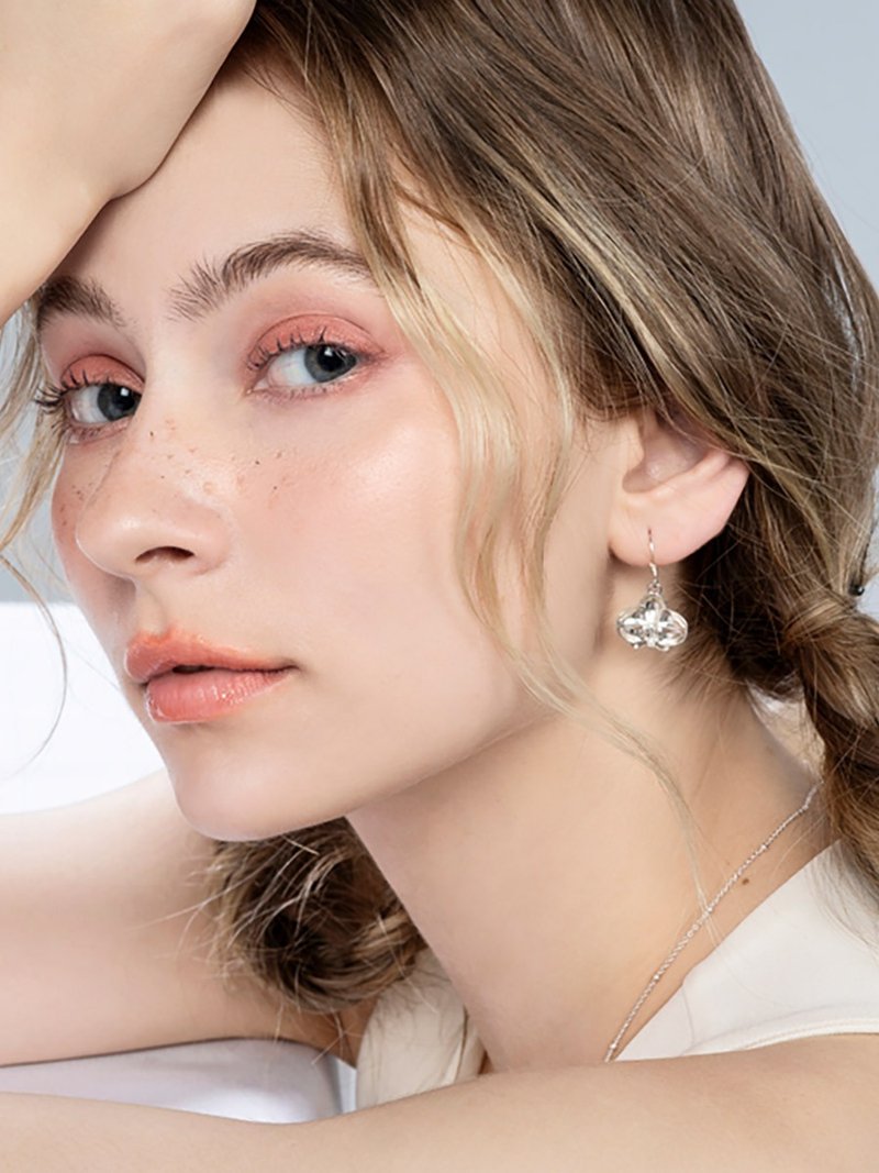 925纯银|兰梦语霓耳饰 SLOe03 - 耳环/耳夹 - 纯银 