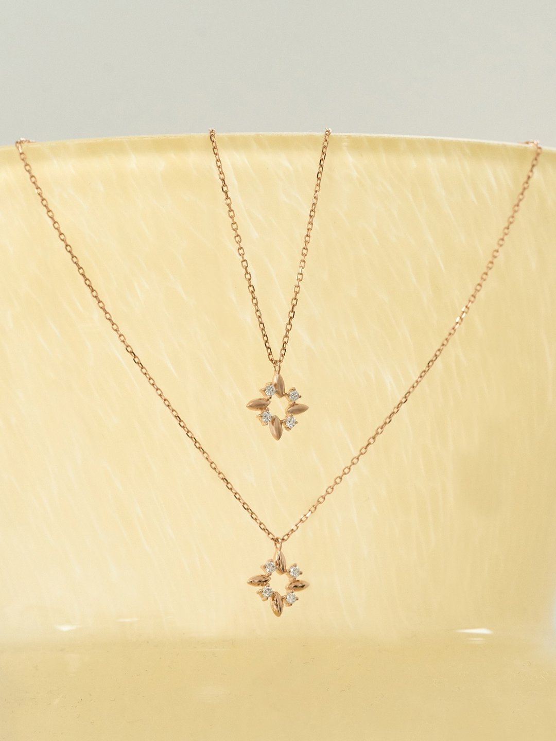 | ETHEREAL 繁花项链 | 18K 金 钻石轻珠宝母亲节礼物 - 项链 - 贵金属 