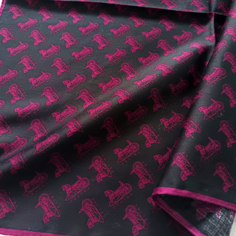 Celine 古董丝巾 马车与马 字母组合风格 桃红色 23 x 22.5 英寸 - 手帕/方巾 - 棉．麻 黑色