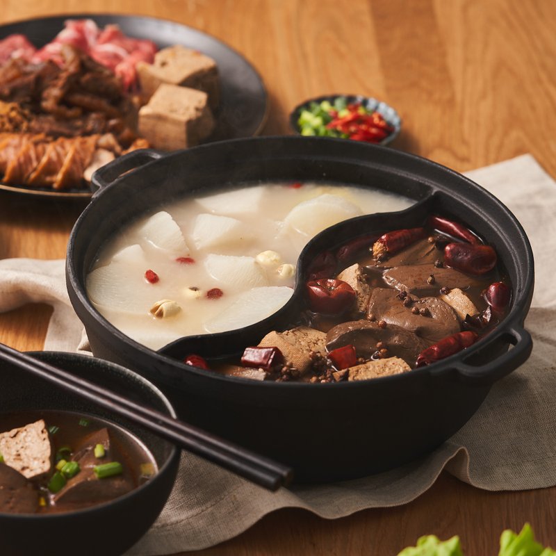 贾以食日 经典火锅汤底 川味麻辣鸭血/养生豚骨风味 单盒 - 面/面线/米粉 - 新鲜食材 白色