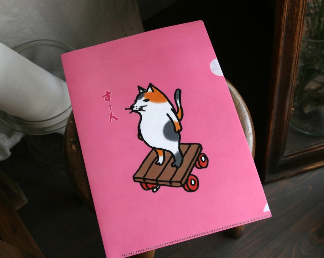 Clear file cat - 文件夹/资料夹 - 其他材质 粉红色
