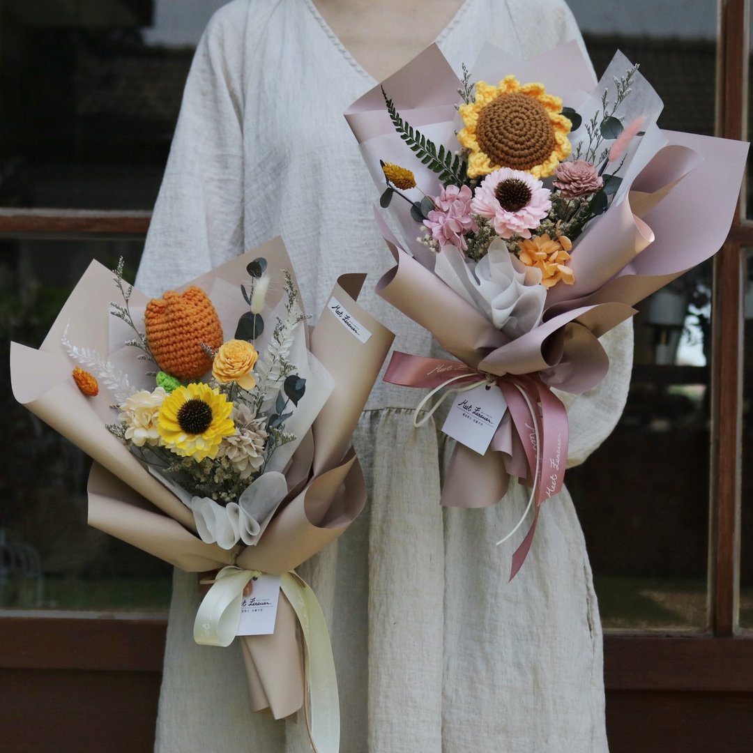 【遇见恒久】夏日里的记忆手工针织向日葵毕业花束 毕业季 共4款 - 干燥花/捧花 - 植物．花 多色