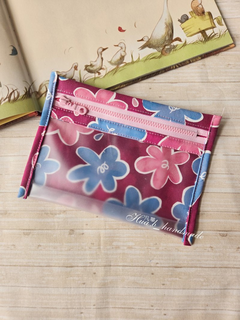 大花花 万用雾面澄澈小袋 - 化妆包/杂物包 - 棉．麻 多色