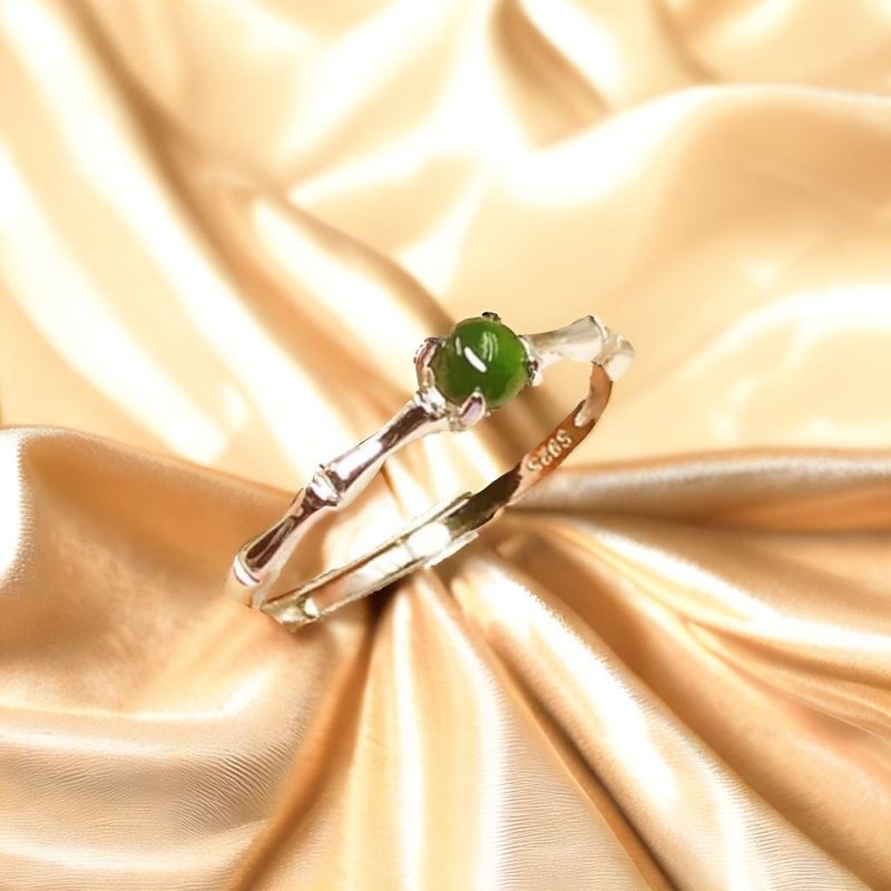 冰种老坑绿翡翠蛋面戒指 925银 | 天然A货翡翠 | 送礼 - 戒指 - 玉石 绿色