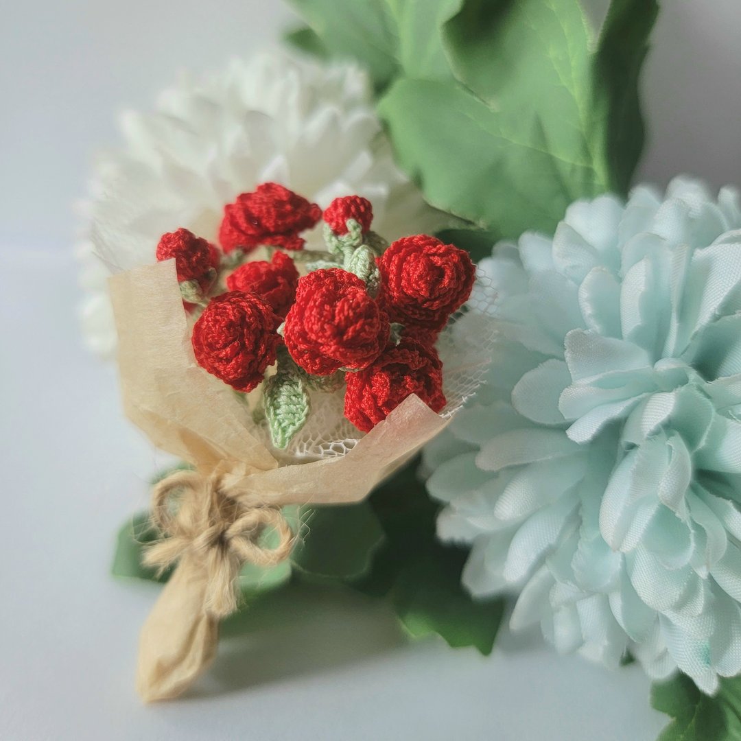玫瑰花 迷你花束 小花束 / 扣针 胸针 心口针 人手钩织 - 其他 - 绣线 红色