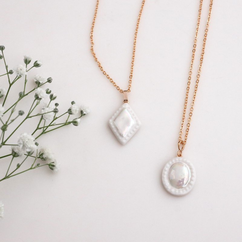 Jewel necklace - 项链 - 瓷 白色
