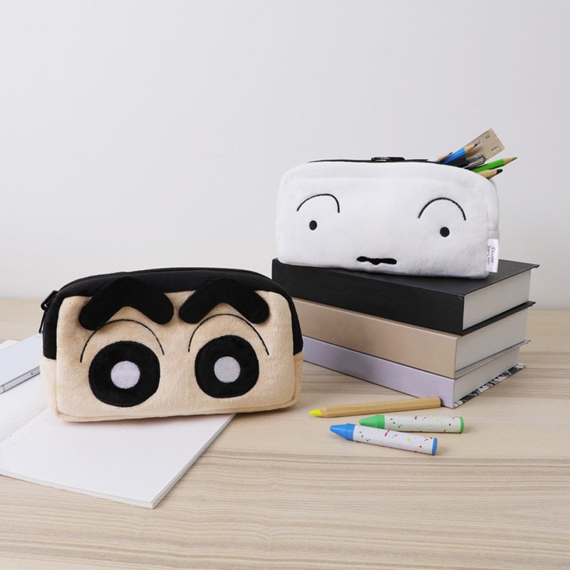 蜡笔小新绒毛双面翻转笔袋-小新小白变脸收纳包 - 铅笔盒/笔袋 - 聚酯纤维 多色