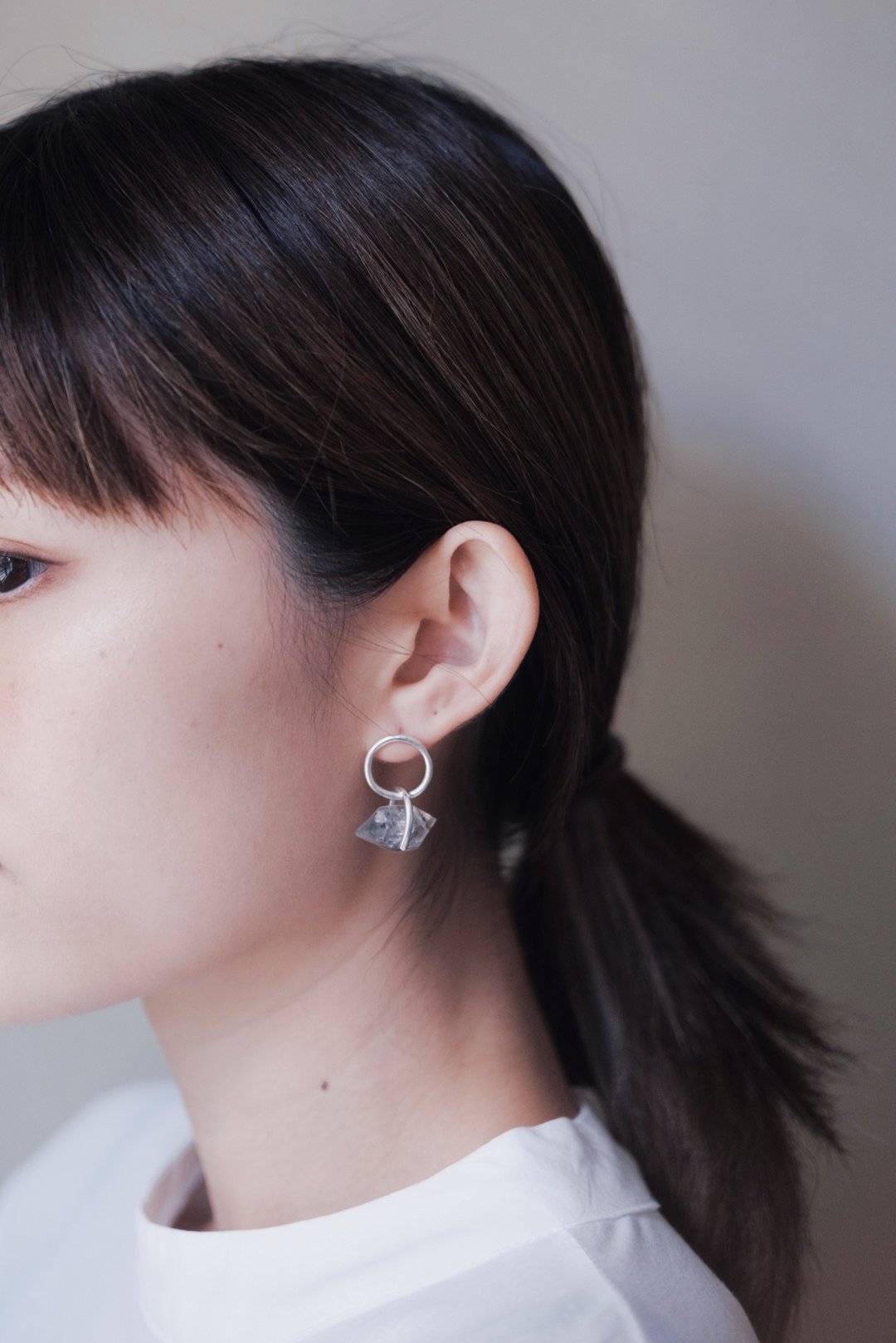 【Snow Drop 雪降】闪灵钻纯银耳环 Herkimer Diamond earrings - 耳环/耳夹 - 水晶 银色