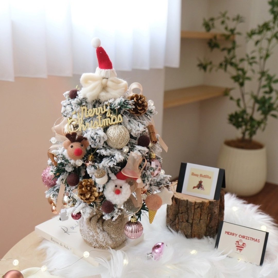 仿真植绒下雪圣诞树 经典暖呼呼圣诞款 麋鹿 圣诞老人 40cm高 - 摆饰 - 其他材质 红色