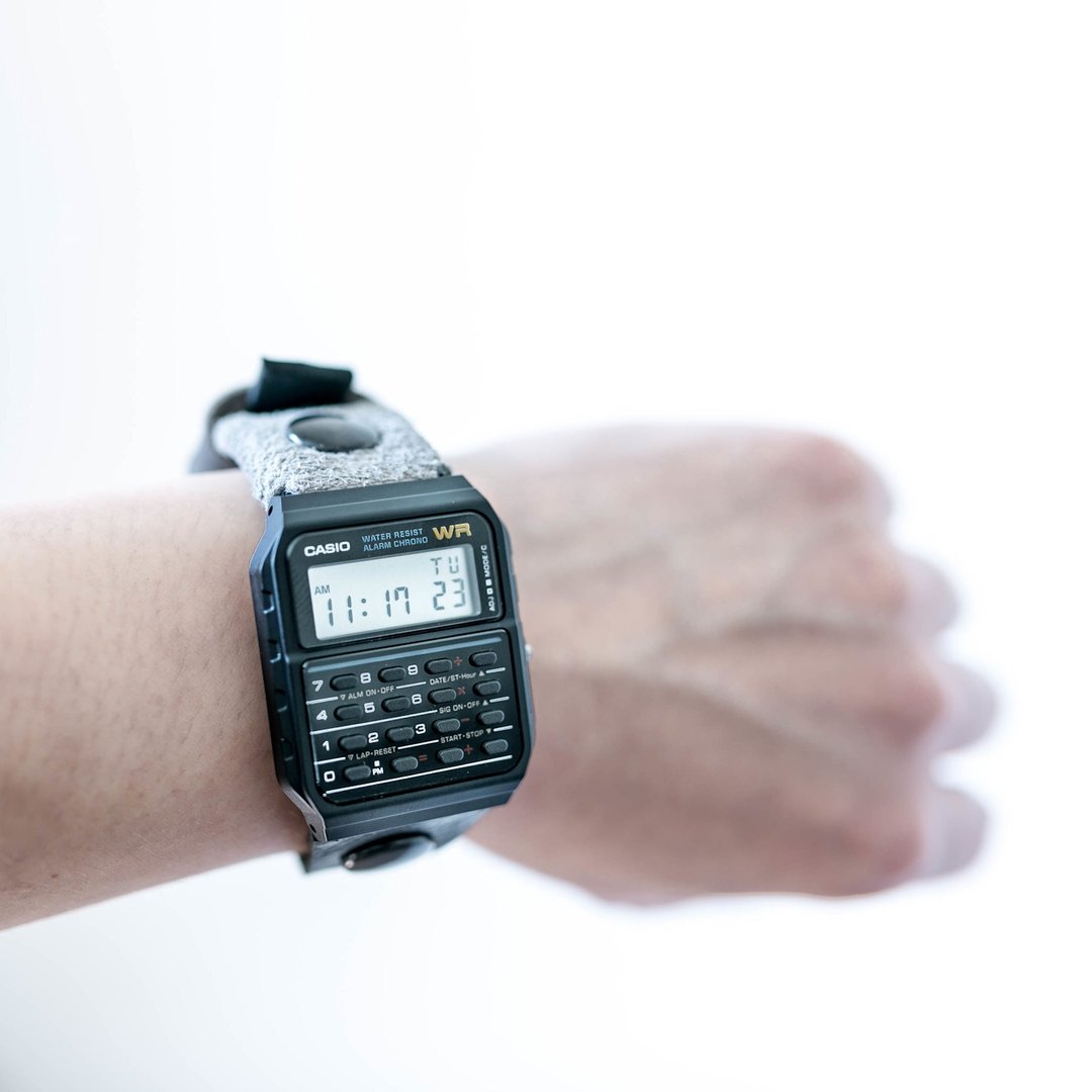 2TONE watch/velour gray color of velour and the  leather appearing in a movie - 女表 - 真皮 黑色