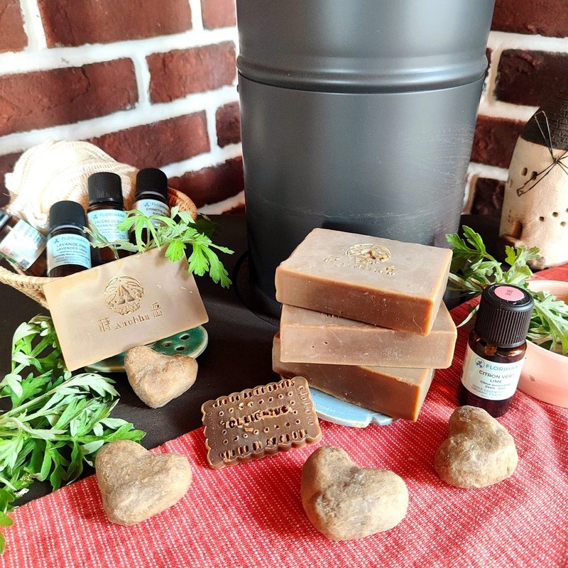 艾草手工皂-自然农法无毒艾草萃取-添加桧木精油-洁净/润泽/芳疗 - 卫浴用品 - 其他材质 