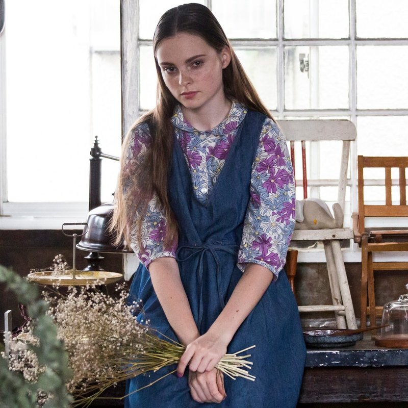 GARDEN pattern round collar short shirt - 洋装/连衣裙 - 棉．麻 多色