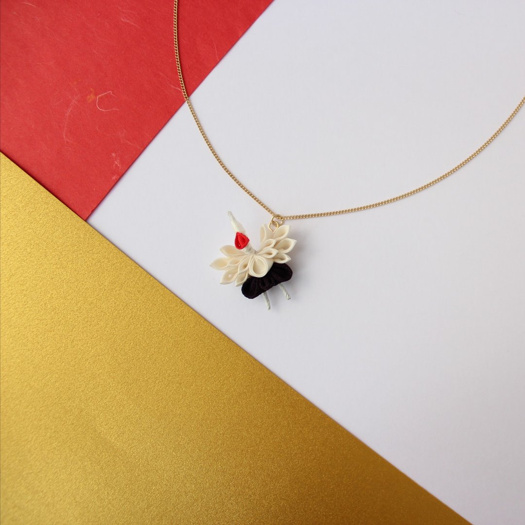 Japanese style necklace crane - 项链 - 丝．绢 白色