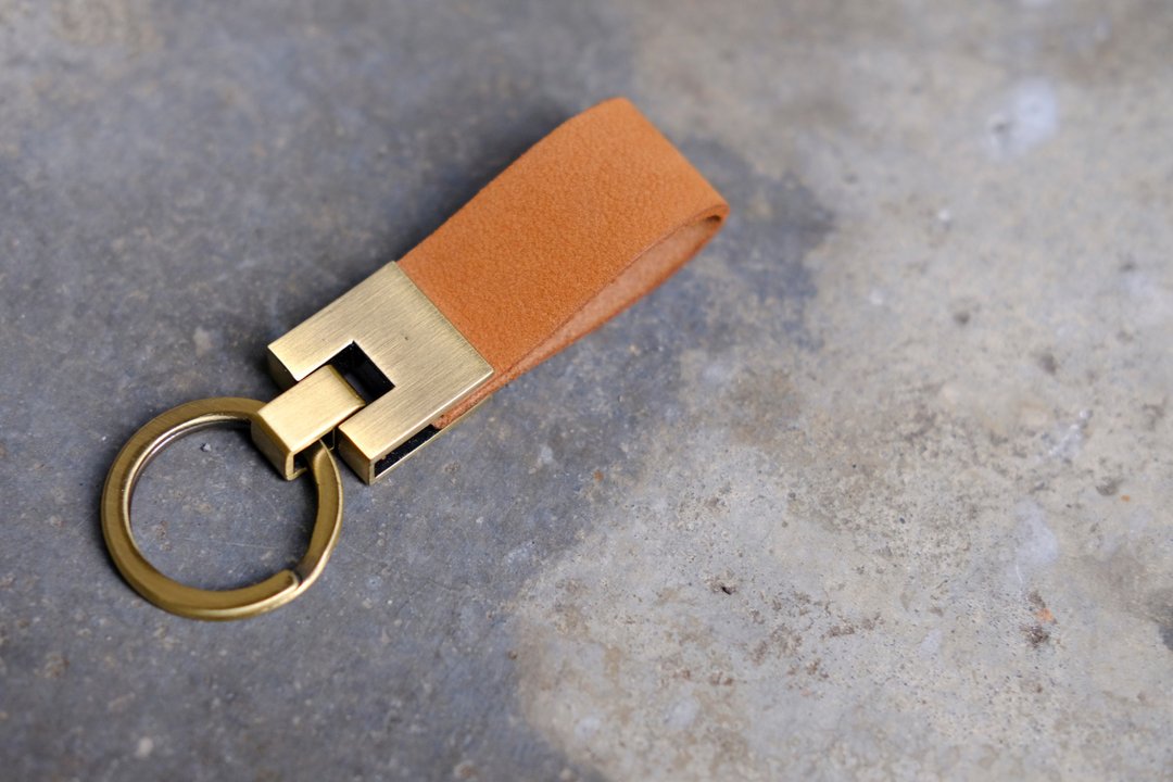 高级钥匙圈 key chain 顶级牛皮 简约 送礼 精致包装 - 钥匙链/钥匙包 - 其他金属 