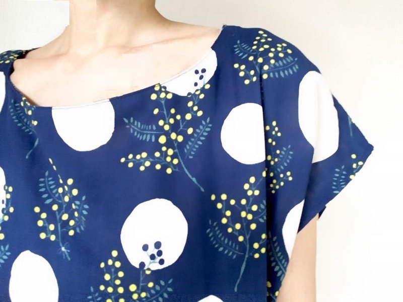 Mimosa pattern gather one piece double gauze short sleeve navy - 洋装/连衣裙 - 棉 蓝色