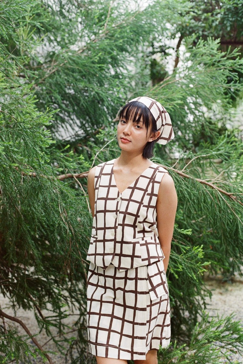 Mulmul 棕色方块剪裁背心 - 女装背心 - 棉．麻 咖啡色