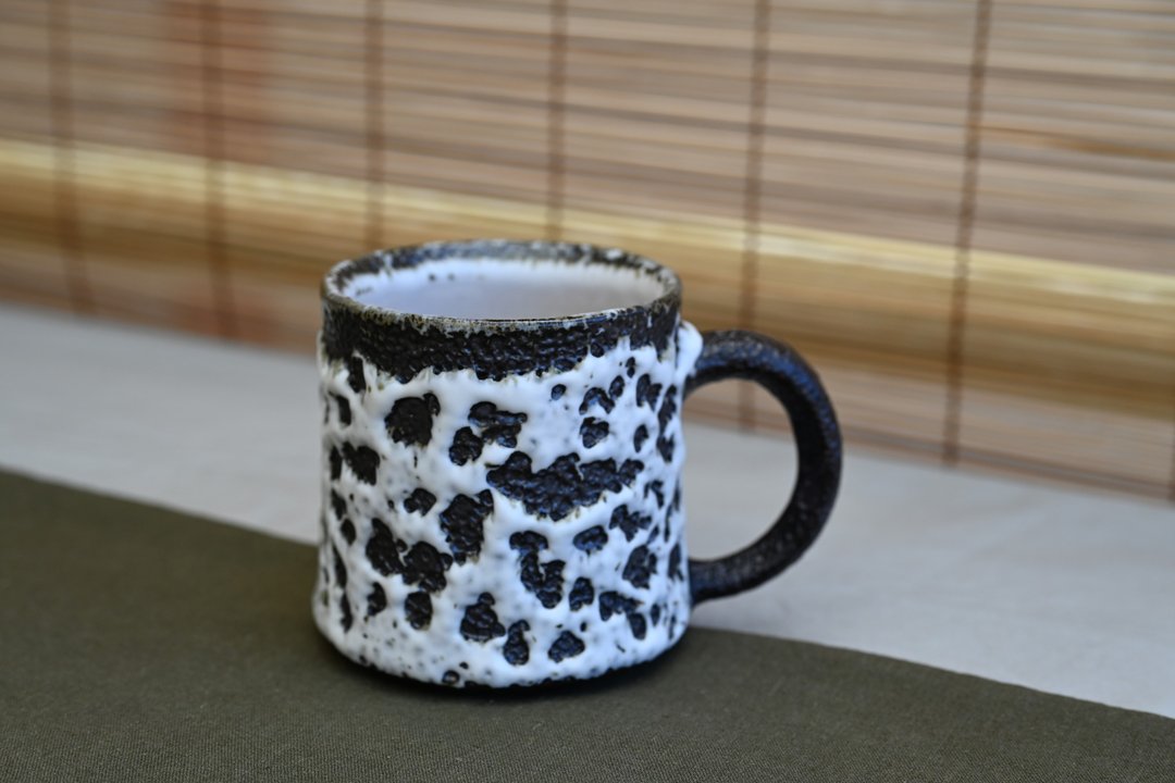 虫蛀志野釉马克杯 - 茶具/茶杯 - 陶 