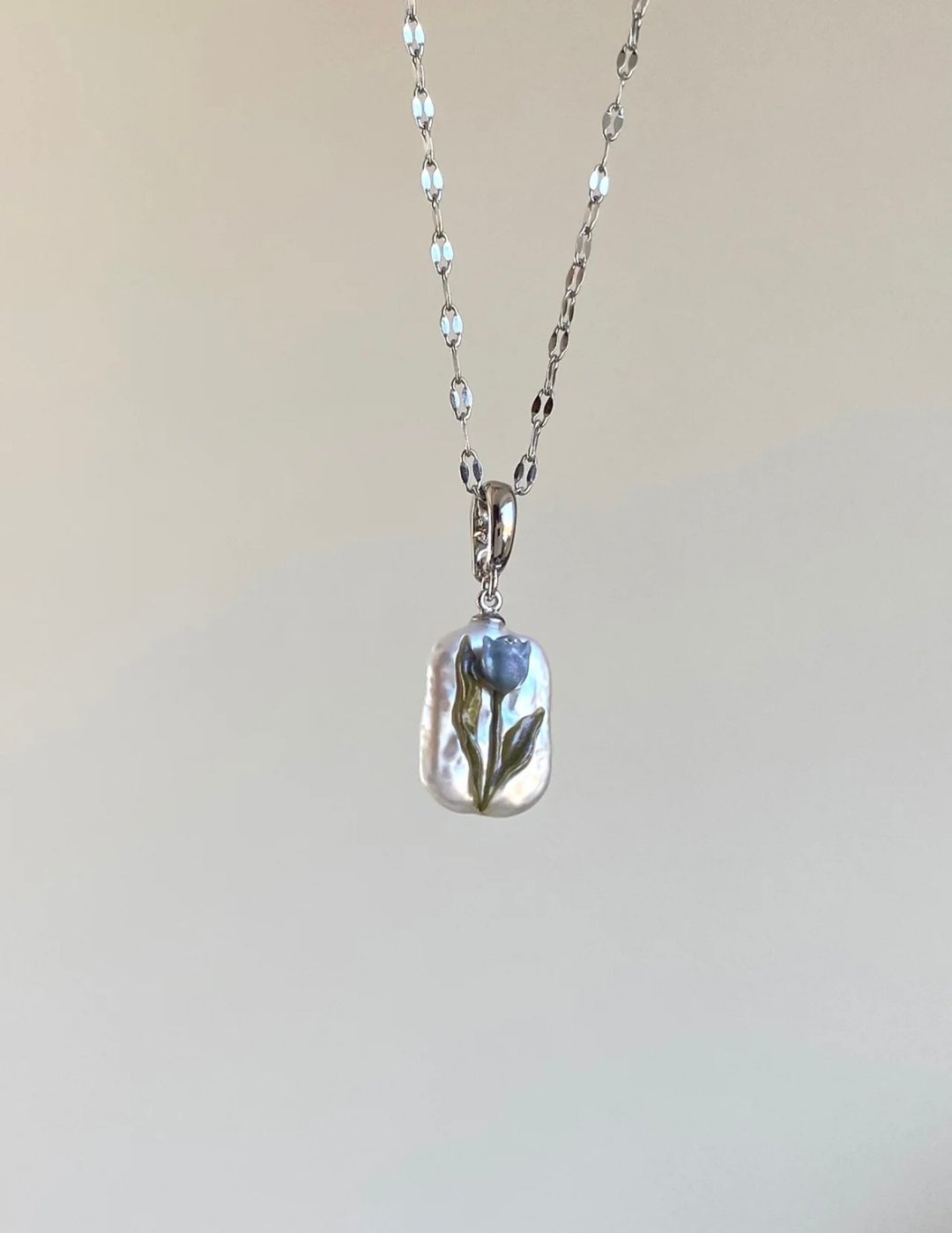 YuanPearl天然極光巴洛克珍珠設計款珍珠項鍊鬱金香浮雕圖案 - 项链 - 珍珠 白色