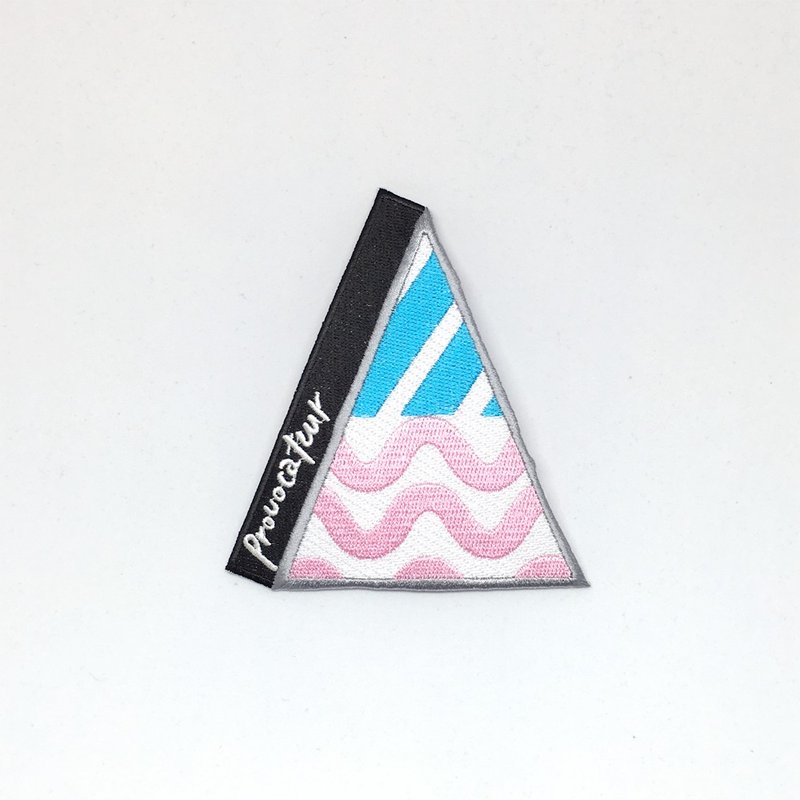 煽动者 三角几何布章绣片 - 编织/刺绣/羊毛毡/裁缝 - 绣线 白色