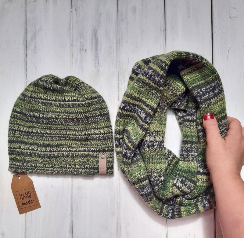 Cozy Warm Hand Knit Set Of Hat&Snood On Two Turn Green Fall Winter Wool - 帽子 - 羊毛 绿色
