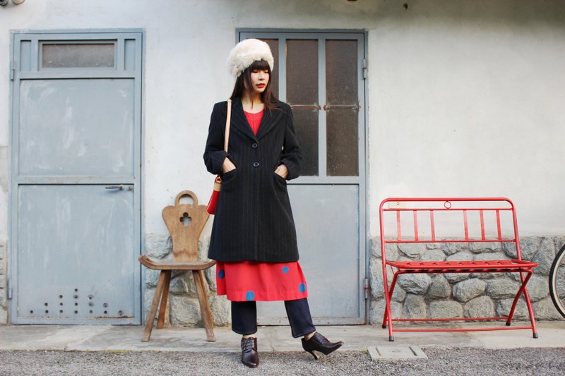 F3027[Vintage外套]{意大利制里标}Wool Stripe Coat深灰色质感条纹羊毛大衣外套(Made in Italy)(圣诞礼物圣诞节交换礼物) - 女装休闲/机能外套 - 羊毛 灰色