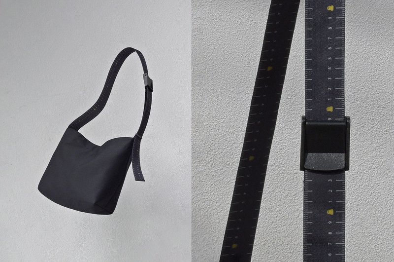 卷尺背带斜背包(黑)  【北艺中心 × MoreMoreToe 联名款】 - 侧背包/斜挎包 - 其他材质 黑色