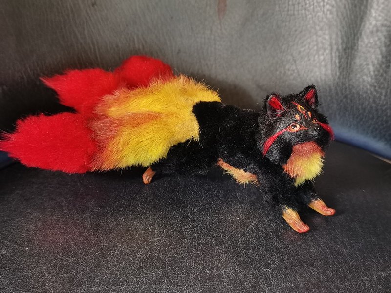 火之幻想狐狸 FOX 3 尾 BJD 艺术娃娃可动 - 玩偶/公仔 - 其他材质 多色