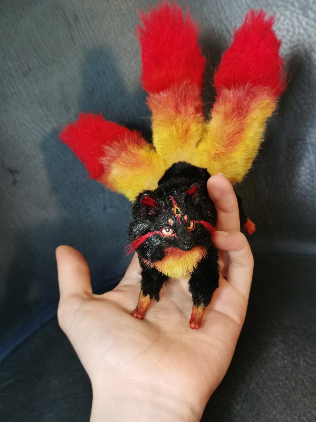 火之幻想狐狸 FOX 3 尾 BJD 艺术娃娃可动 - 玩偶/公仔 - 其他材质 多色