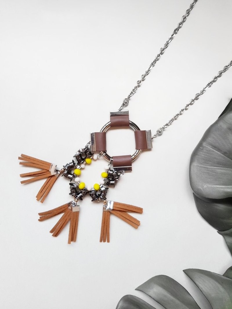 GILL Pendant Long Necklace //EARTH - 项链 - 其他材质 咖啡色