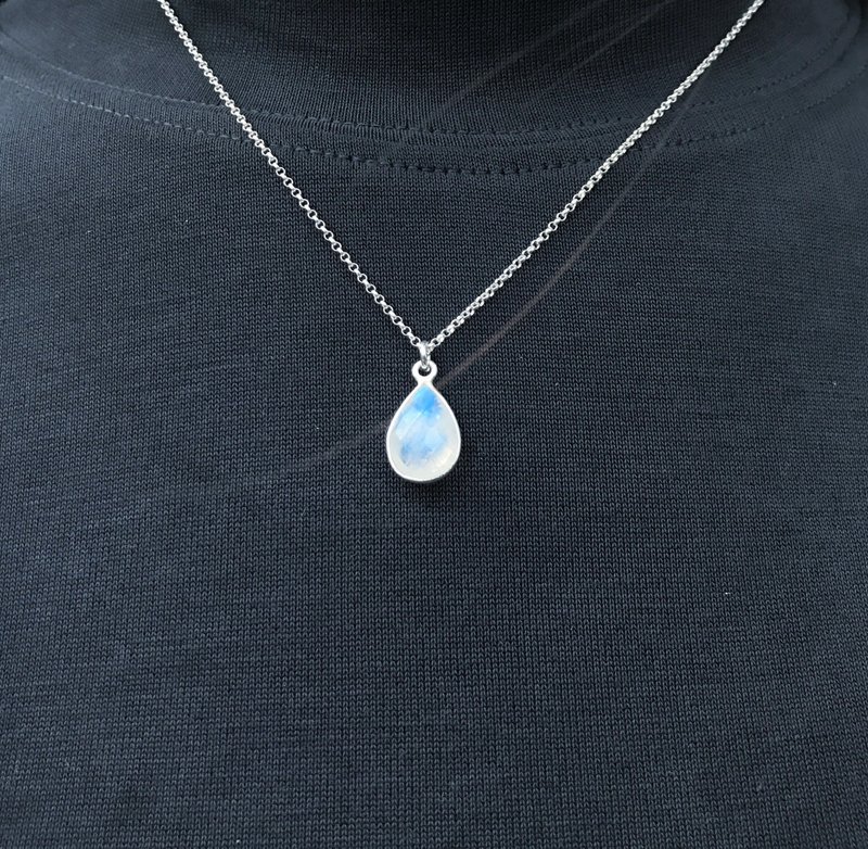 水滴月光石纯银项链 - 项链 - 宝石 银色