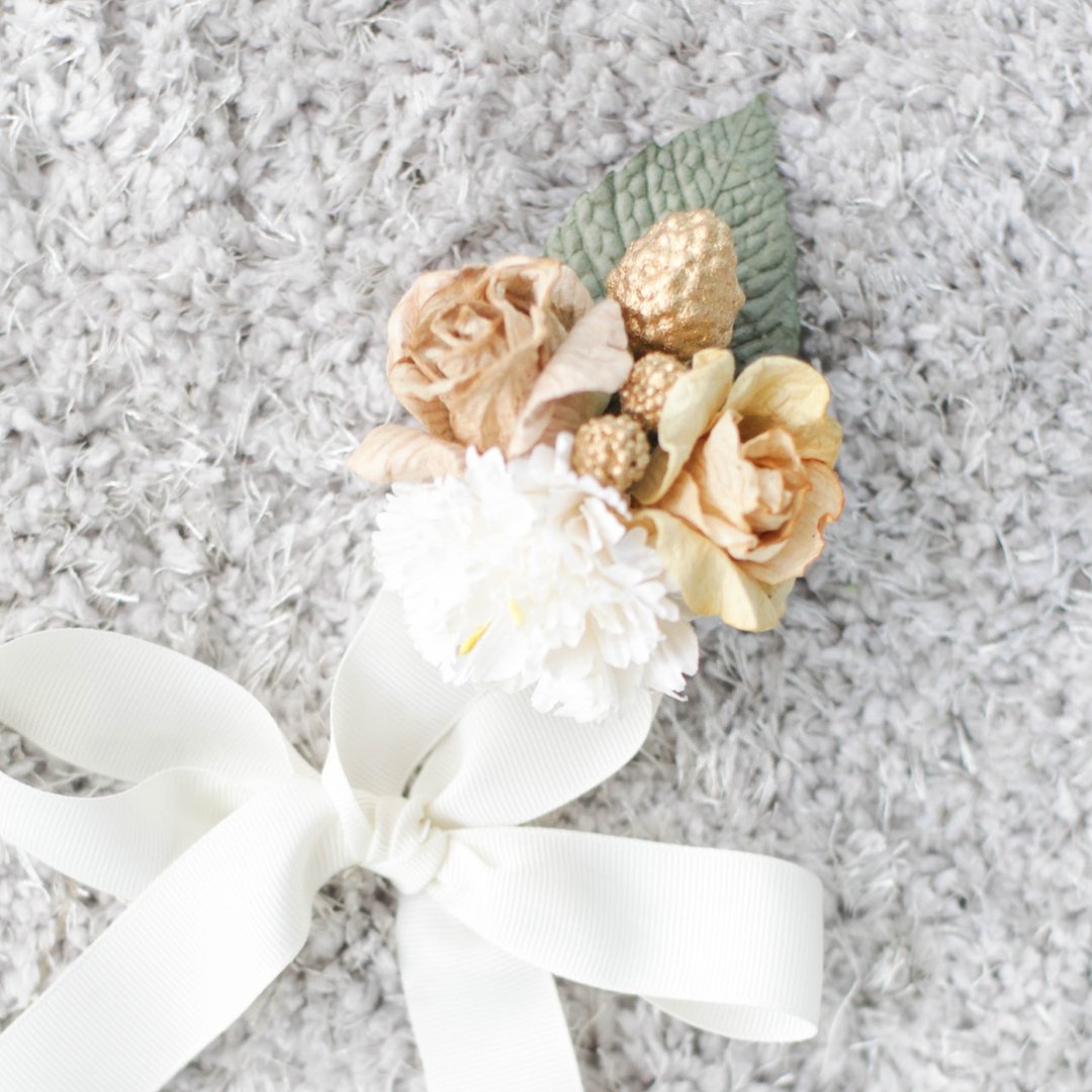 BB213 : Paper Flower Wrist Bridesmaid Bracelet, Mustard Size 2.5" x 2.5" - 手链/手环 - 纸 咖啡色