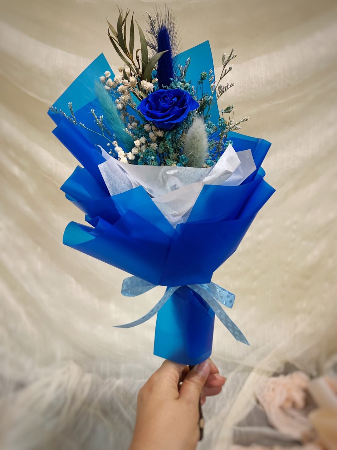 玫瑰质感花束(附法式花袋)-深蓝.毕业花束.花礼.交换礼物.纪念日 - 干燥花/捧花 - 植物．花 蓝色