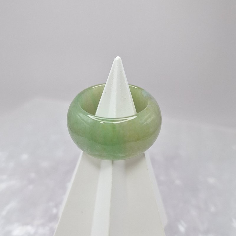 油绿飘花 戒指 玉戒 国际围16 内径19.1 | 天然缅甸玉A货翡 - 戒指 - 玉石 