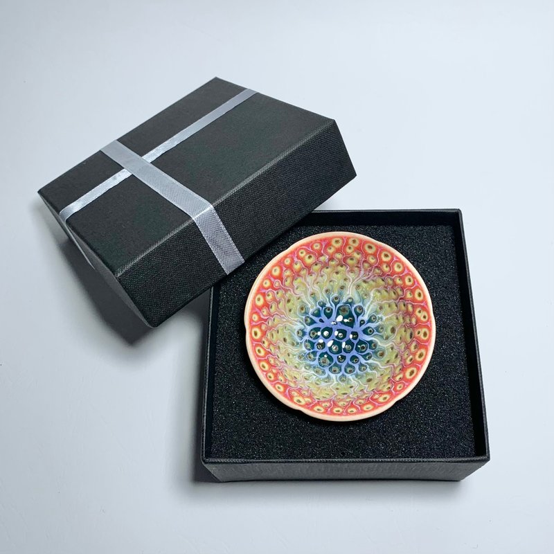 孔雀开屏 葵花杯 80ml 邱毓宁 莺歌制 A10-29 - 茶具/茶杯 - 瓷 多色