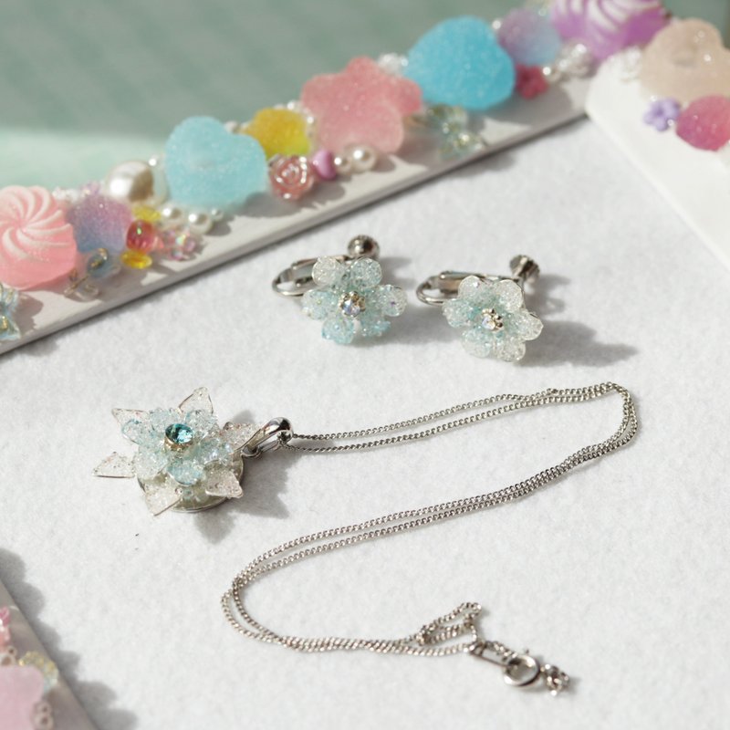 雪花小礼盒 - 项链 - 其他材质 透明