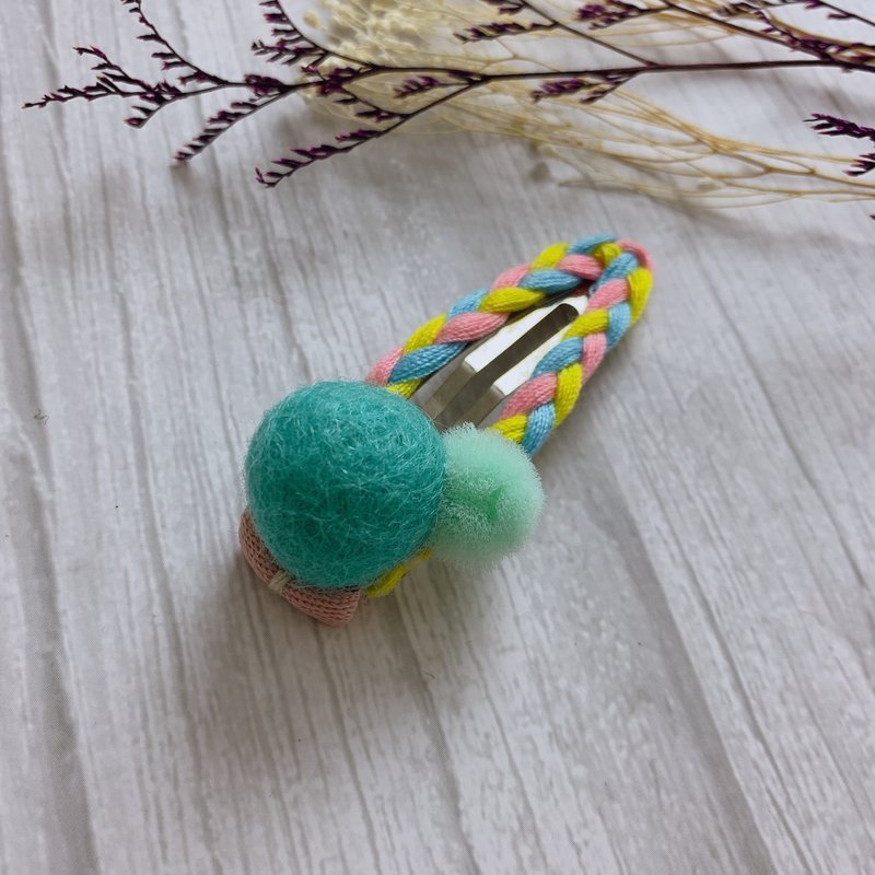 W&C手作 ||毛球公爵|| 蓝孔雀 BB夹 - 发饰 - 其他材质 