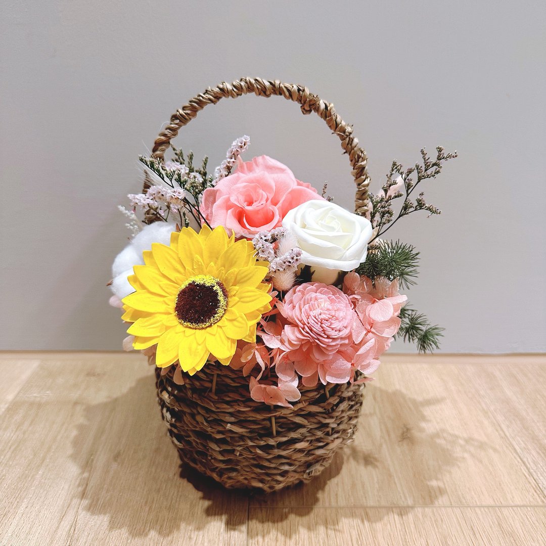 永生花提篮。开幕花礼。乔迁花礼。桌花。探病花篮。入厝花礼 - 干燥花/捧花 - 植物．花 
