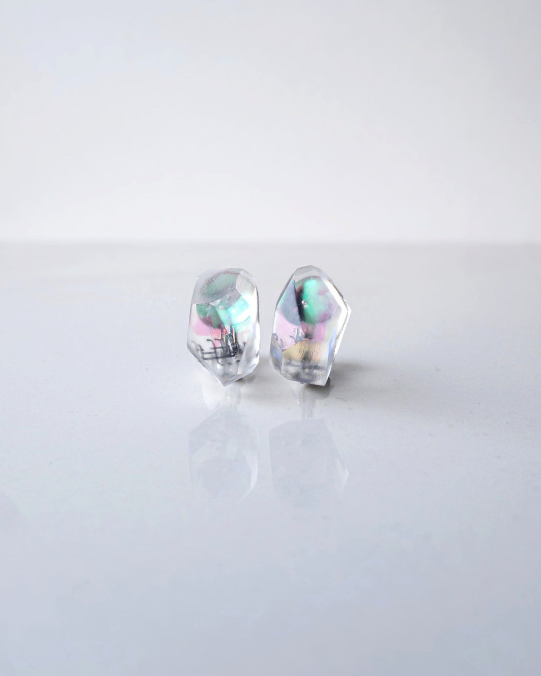 Frames earrings/Fragment/Alice in wonderland_frost clear 7-b 医疗钢耳环 夹式耳环 耳夹 - 耳环/耳夹 - 其他材质 透明