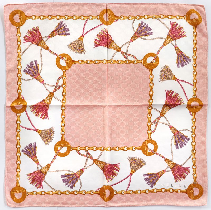 Celine 古董丝巾 缇花织纹 奖章与流苏 22.5 x 22.5 英寸 - 丝巾 - 棉．麻 粉红色